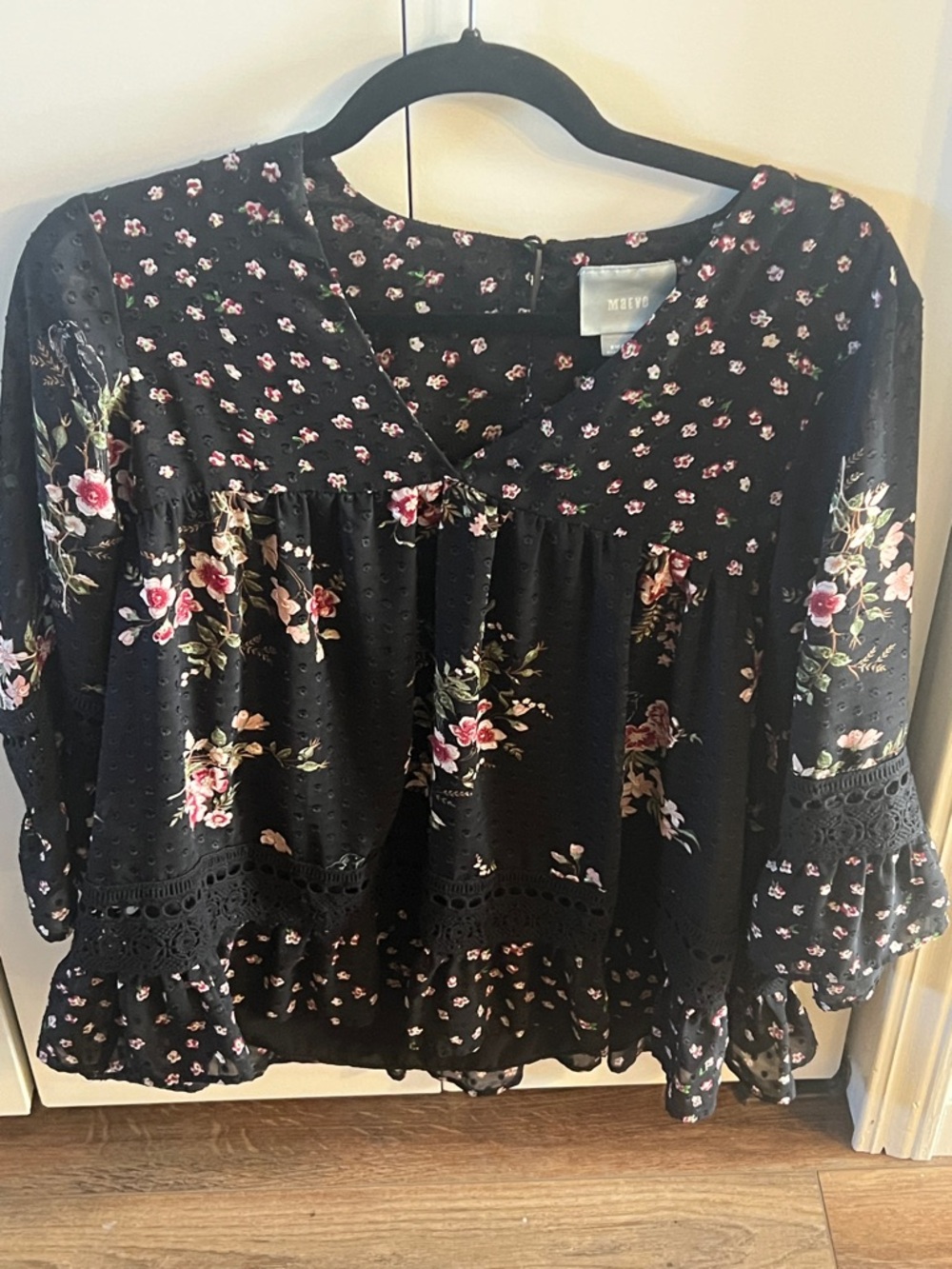 S Maeve Anthropologie Black Floral Peasant Blouse with Lace Trim